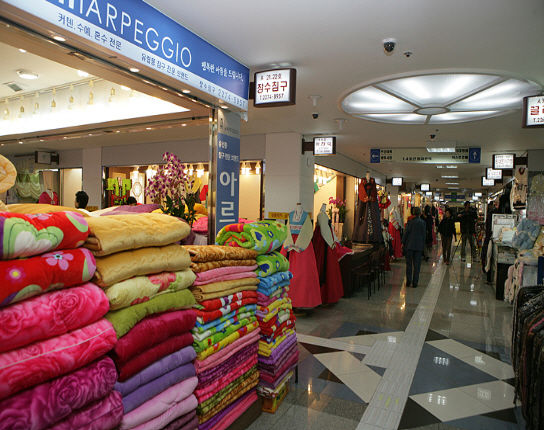 [서울=뉴시스] 동대문 지하도상가. 2025.02.24. (사진=서울시설공단 누리집 갈무리) *재판매 및 DB 금지