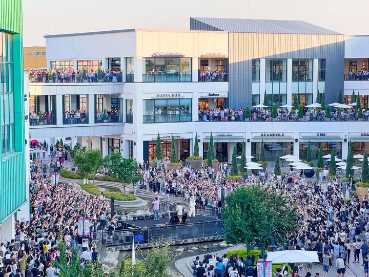 [서울=뉴시스] 현대백화점은 아울렛 시장 진출 10년을 맞아 신규 출점 및 점포 리뉴얼 등 사업 경쟁력 강화를 통해 제 2도약에 나선다고 24일 밝혔다. (사진=현대백화점 제공) *재판매 및 DB 금지