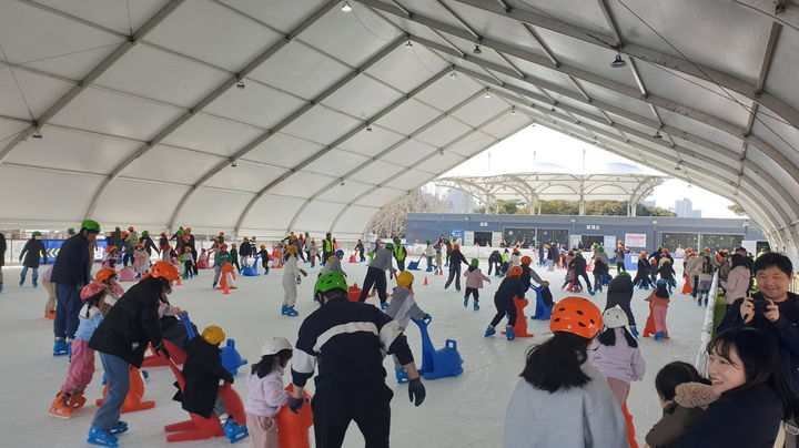 [진주=뉴시스]진주시, 겨울철 야외스케이트장 전경.(사진=뉴시스 DB).photo@newsis.com *재판매 및 DB 금지