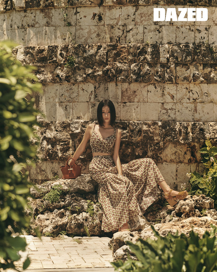 [서울=뉴시스] 서예지. (사진=데이즈드, 그림공작소 제공) 2025.02.24. photo@newsis.com *재판매 및 DB 금지