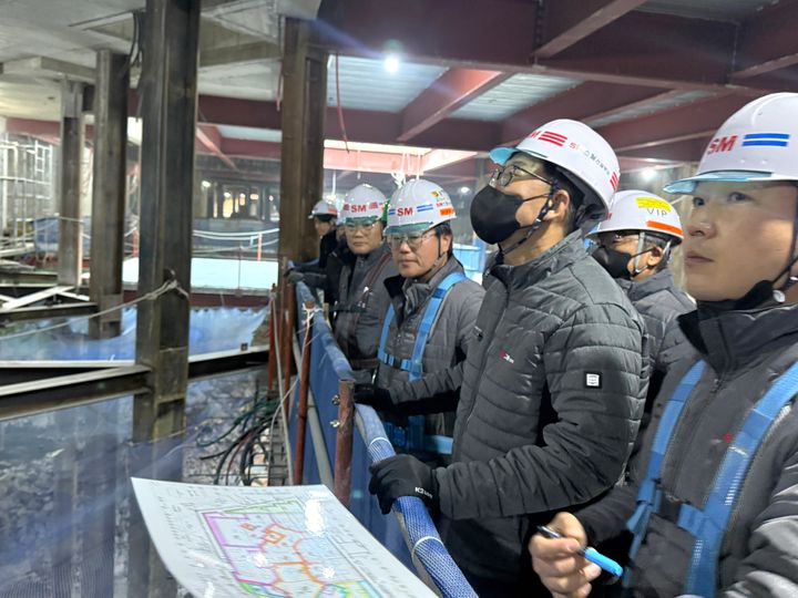 [서울=뉴시스] SM그룹 계열사 SM스틸 건설부문이 해빙기 건설 현장 재해를 막기 위해 안전보건점검을 실시한다고 24일 밝혔다. (사진=SM그룹 제공) 2025.02.24. photo@newsis.com *재판매 및 DB 금지
