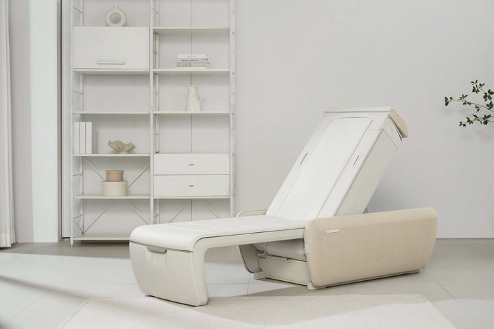 [서울=뉴시스] 세라젬은 제32차 APEC 정상회의의 성공적인 개최를 위해 마스터V9 등 헬스케어 가전을 지원한다고 25일 밝혔다. 사진은 세라젬의 마스터 V9. (사진=세라젬 제공) 2025.02.25. photo@newsis.com *재판매 및 DB 금지