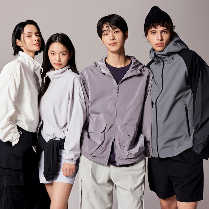 [서울=뉴시스] 이랜드월드에서 전개하는 SPA(제조·유통 일괄) 브랜드 스파오(SPAO)가 기능성을 더욱 강화한 '윈드브레이커' 컬렉션을 공개했다고 25일 밝혔다. (사진=이랜드월드 제공) *재판매 및 DB 금지