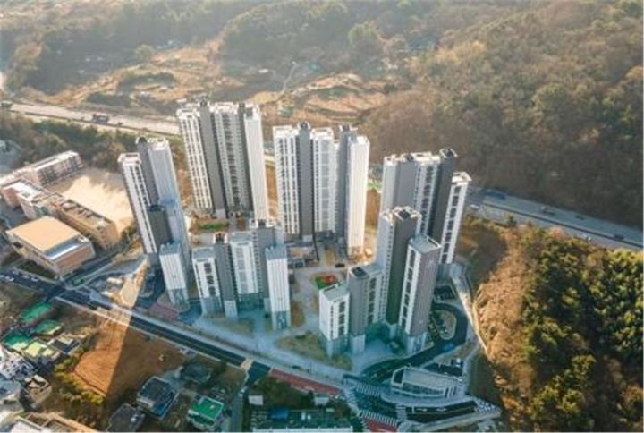 [창원=뉴시스] 강경국 기자 = 경남 창원시 의창구 동읍 지역주택조합 아파트. (사진=창원시청 제공). 2025.02.25. photo@newsis.com *재판매 및 DB 금지