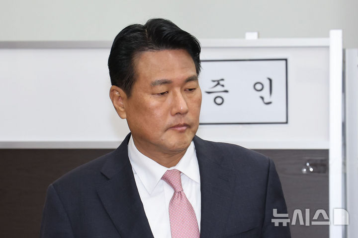 [서울=뉴시스] 권창회 기자 = 김태효 국가안보실 1차장이 25일 서울 여의도 국회에서 열린 윤석열 정부의 비상계엄 선포를 통한 내란혐의 진상규명 국정조사 특별위원회 전체회의 청문회에 출석하고 있다. 2025.02.25. kch0523@newsis.com