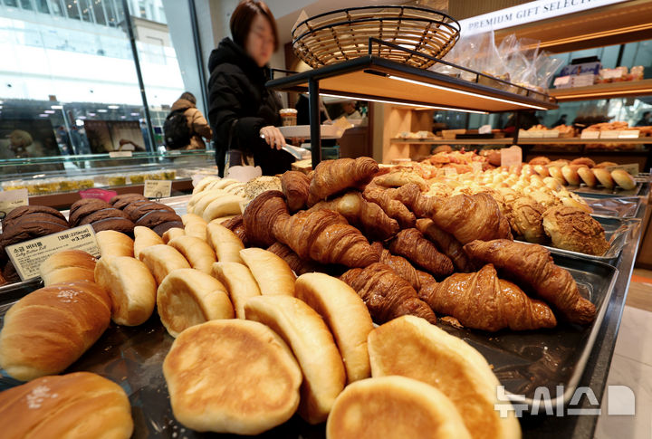 [서울=뉴시스] 김진아 기자 = 서울 뚜레쥬르 매장. 2025.02.25. bluesoda@newsis.com