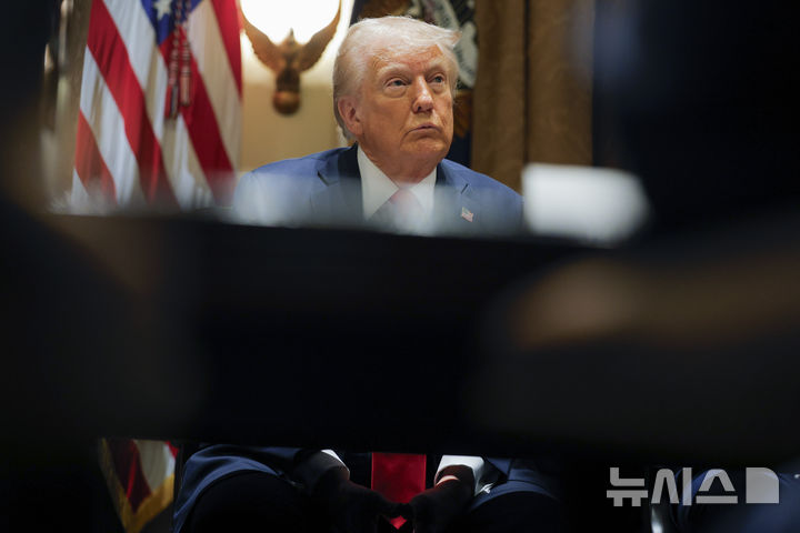 [워싱턴=AP/뉴시스] 도널드 트럼프 미국 대통령. 2025.02.28.