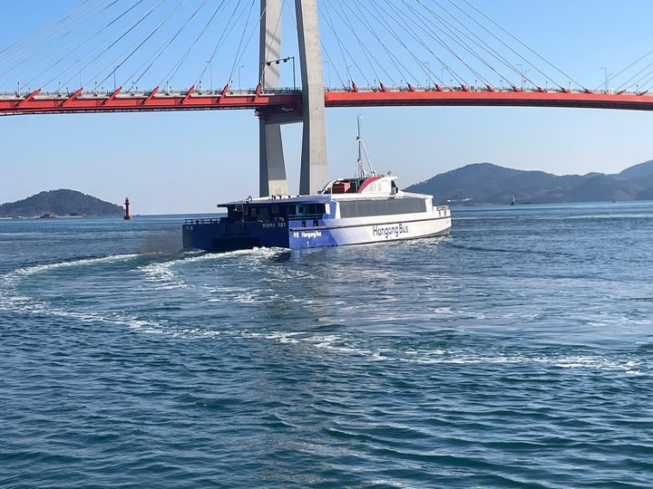 [서울=뉴시스] 2월 24일 한강버스 사천 출발 한강버스 인도 사진. 2025.02.27. (사진=서울시 제공) *재판매 및 DB 금지