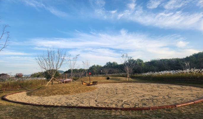 [부산=뉴시스] 을숙도 유아숲체험원. (사진=부산시 제공) 2025.02.27. photo@newsis.com *재판매 및 DB 금지