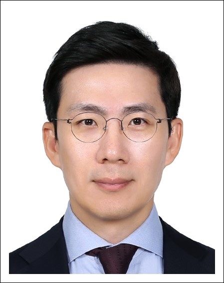 [서울=뉴시스] 롯데그룹의 싱크탱크 역할을 수행하는 롯데미래전략연구소가 신임 대표이사로 서창우 전무를 선임한다고 27일 밝혔다. (사진=롯데지주 제공) *재판매 및 DB 금지