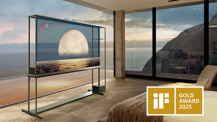[서울=뉴시스]LG전자의 세계 최초 무선·투명 TV인 'LG 시그니처 올레드 T'가 'iF 디자인 어워드'에서 최고상인 금상을 수상했다. (사진 = LG전자) 2025.02.27. photo@newsis.com&nbsp; *재판매 및 DB 금지