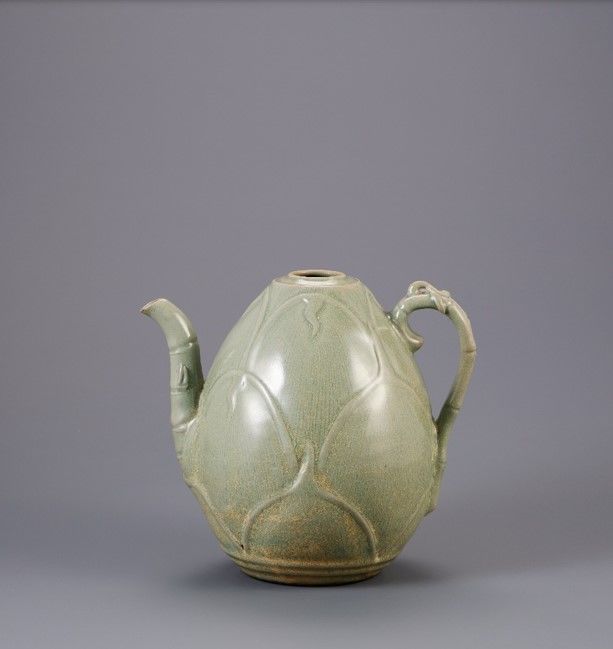 9000만원에 팔린 청자양각죽순형주자靑磁陽刻竹筍形注子, 高 19 口徑 3.5 底徑 8.7 *재판매 및 DB 금지