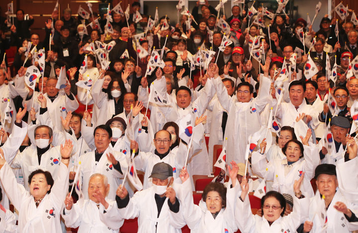 "대한독립만세" 그날의 함성…충북 곳곳서 3·1절 기념행사