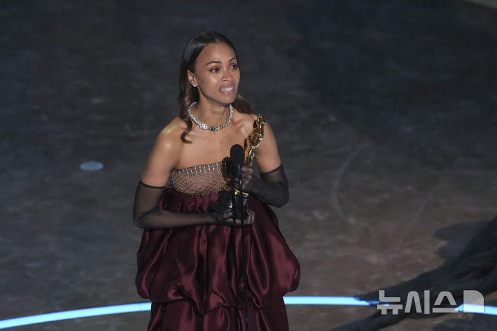 [97회 아카데미]조이 살다냐 여우조연상…도미니카 출신 최초(종합)