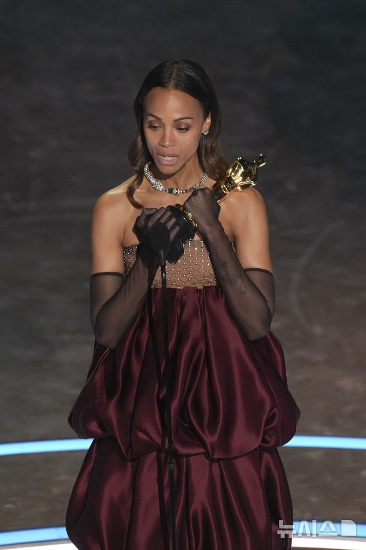 [97회 아카데미]조이 살다냐 여우조연상…도미니카 출신 최초(종합)