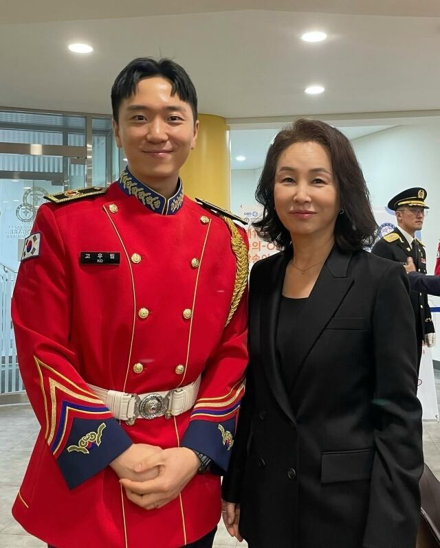 [서울=뉴시스] 고우림, 김미숙. (사진=김미숙 인스타그램 캡처) 2025.03.03. photo@newsis.com&nbsp;&nbsp; *재판매 및 DB 금지