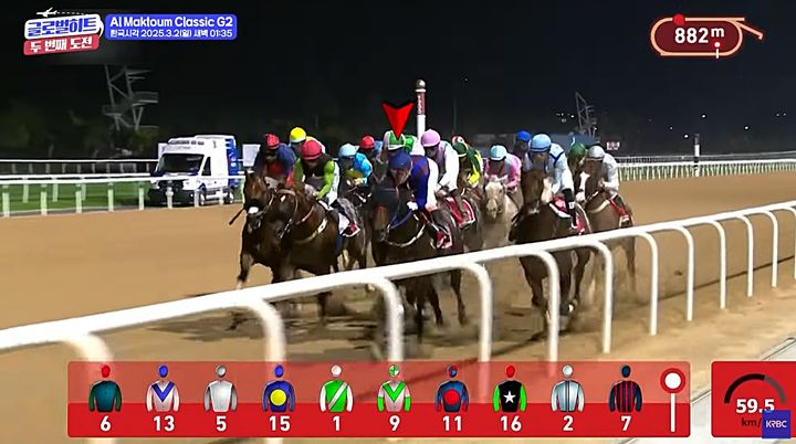[창원=뉴시스]김혜선 기수와 '글로벌히트'…두바이 알 막툼 클래식 3위. 빨간색 화살표가 김혜선 기수.(사진=렛츠런파크 부산경남 제공) 2025.03.03.photo@newsis.com *재판매 및 DB 금지