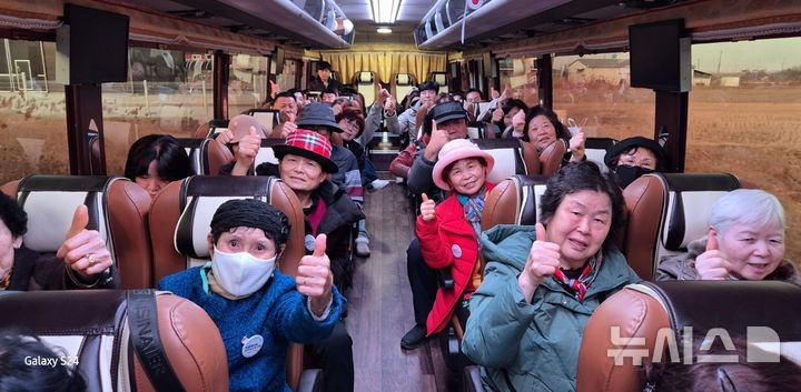 [김포=뉴시스] 정일형 기자 = DMZ평화열차 모습. (사진은 김포시 제공)