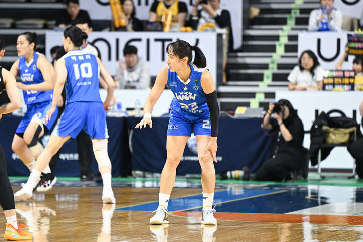[서울=뉴시스] 여자프로농구 아산 우리은행의 김단비. (사진=WKBL 제공) *재판매 및 DB 금지