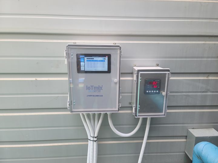 [안산=뉴시스] 대기배출 시설 사물인터넷(IoT) 측정기기(사진=뉴시스DB). 2025.08.04.photo@newsis.com *재판매 및 DB 금지