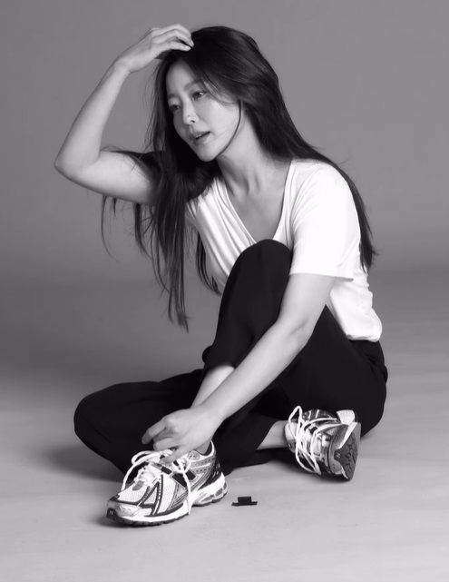 [서울=뉴시스] 김희선. (사진=김희선 인스타그램 캡처) 2025.03.05. photo@newsis.com&nbsp;&nbsp; *재판매 및 DB 금지