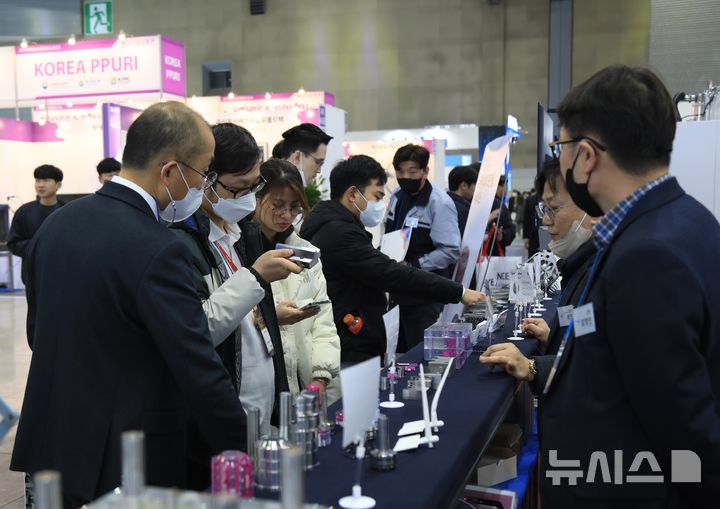 [서울=뉴시스] 2023년 국제금형 및 관련기기 전시회. (사진= 한국금형산업협동조합 제공)
