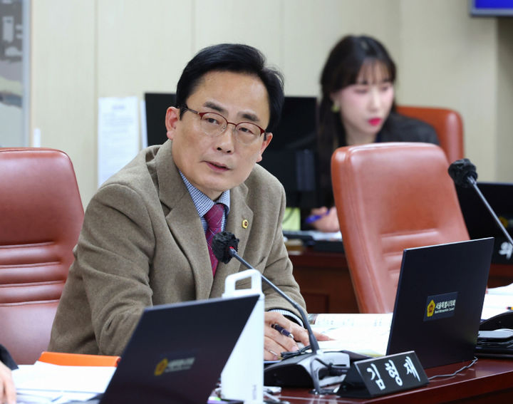 [서울=뉴시스] 서울시의회 문체위에서 발언 중인 김형재 의원. 2025.03.06. (사진=서울시의회 제공) *재판매 및 DB 금지