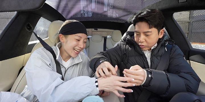 [서울=뉴시스] 심으뜸(왼쪽)·심으뜸 남편. (사진='전지적 참견 시점' 제공) 2025.03.06. photo@newsis.com *재판매 및 DB 금지