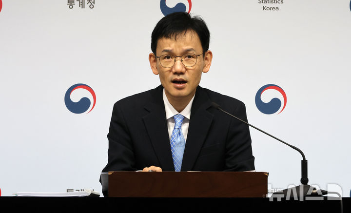 [세종=뉴시스] 강종민 기자 = 이두원 통계청 경제동향통계심의관. 2025.03.06. ppkjm@newsis.com