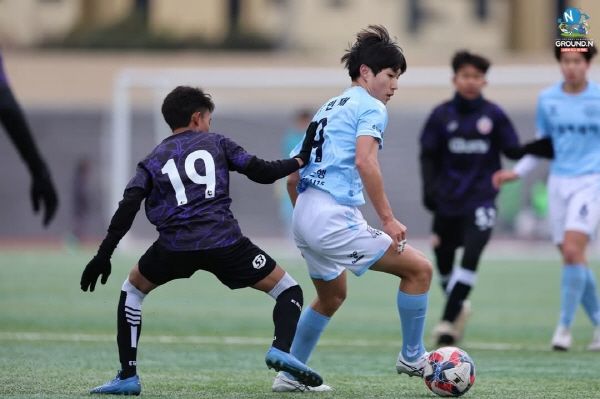 [서울=뉴시스] 축구 꿈나무 강민재 선수(마장중학교 3학년)의 올해 리그 첫 경기가 오는 14일 수원종합운동장에서 열린다. 민재가 혈액암을 이겨내고 처음 주전선수로 참여하는 경기다. (사진=서울성모병원 제공) 2025.03.07. photo@newsis.com *재판매 및 DB 금지