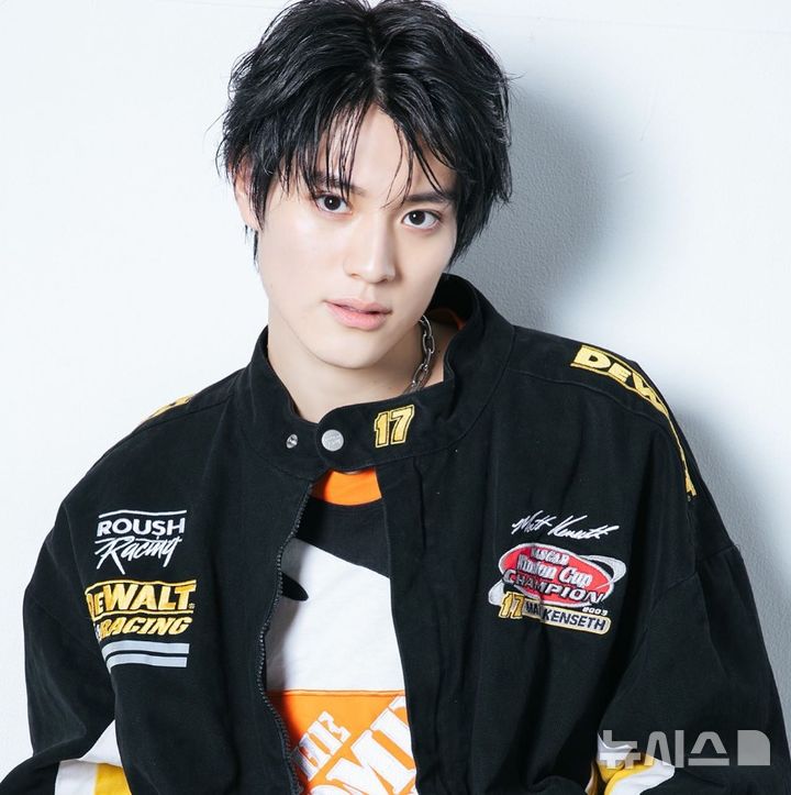 [서울=뉴시스] 일본 보이그룹 '원앤온리'의 멤버 카미무라 켄신이 음란 폭행 혐의로 기소됐다. (사진=원앤온리 페이스북)