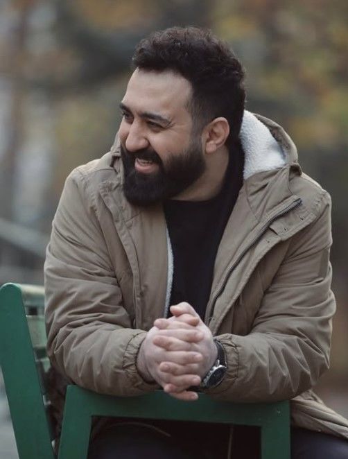 "스카프를 벗고 머리카락을 푸세요"라는 가사의 노래를 부른 이란 저항가수 메흐디 야라히에 대한 태형 74대 집행이 완료됐다고 야라히 측 변호인이 6일(현지 시간) 밝혔다. (사진=메흐디 야라히 인스타그램) 2025.03.07. *재판매 및 DB 금지 *재판매 및 DB 금지