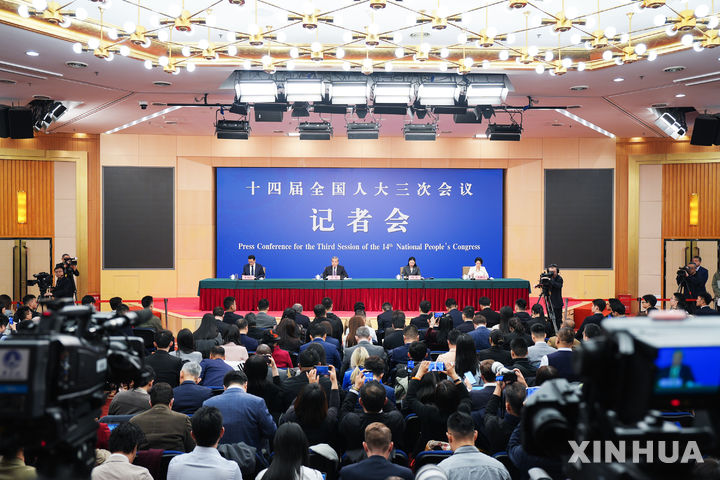 (250307) -- BEIJING, March 7, 2025 (Xinhua) -- Chinese Foreign Minister Wang Yi, also a member of the Political Bureau of the Communist Party of China Central Committee, attends a press conference on China's foreign policy and external relations on the sidelines of the third session of the 14th National People's Congress (NPC) in Beijing, capital of China, March 7, 2025. (Xinhua/Liu Dawei)
