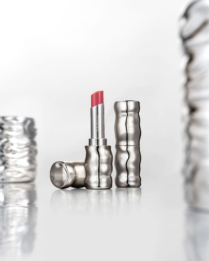 [서울=뉴시스] 아모레퍼시픽의 뷰티 브랜드 설화수가 '퍼펙팅 립컬러'의 새로운 색상인 '블룸(Bloom)'을 출시한다고 10일 밝혔다. (사진=아모레퍼시픽 제공) *재판매 및 DB 금지