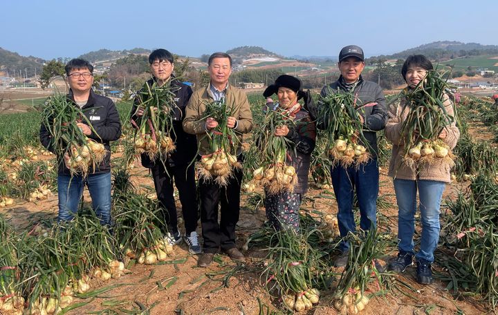  *재판매 및 DB 금지