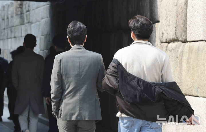 인천, 한낮 포근한 봄 날씨 계속…일교차 15도 내외
