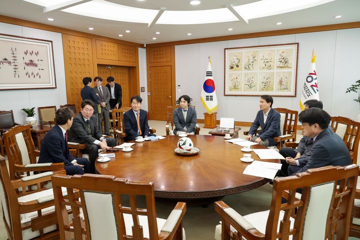 반도체·바이오 272억 투자유치 협약식. *재판매 및 DB 금지