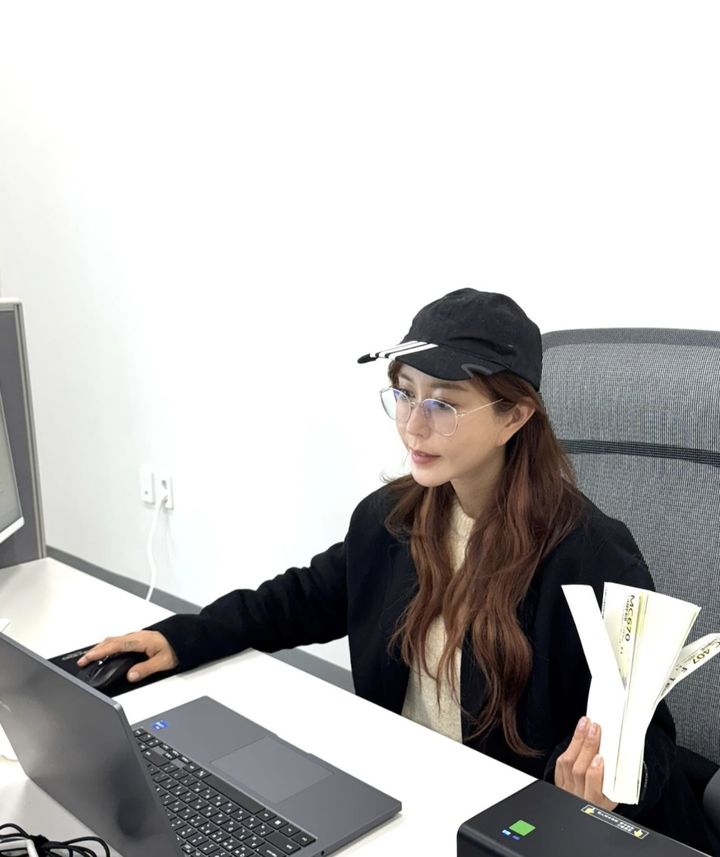 [서울=뉴시스] 슈. (사진=슈 인스타그램 캡처) 2025.03.12. photo@newsis.com *재판매 및 DB 금지
