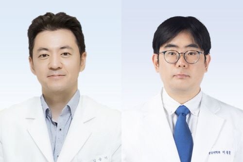 [서울=뉴시스] 12일 분당서울대병원은 산부인과 김슬기 교수·영상의학과 이재환 교수 연구팀은 난소에 생기는 자궁내막종을 수술 없이 치료할 수 있는 카테터 유도 경화술(CDS)의 장기적 효과와 안전성을 입증하는 연구 결과를 발표했다고 밝혔다. 사진은 분당서울대병원 산부인과 김슬기 교수(왼쪽)와 영상의학과 이재환 교수. (사진=분당서울대병원 제공) 2025.03.12. photo@newsis.com *재판매 및 DB 금지