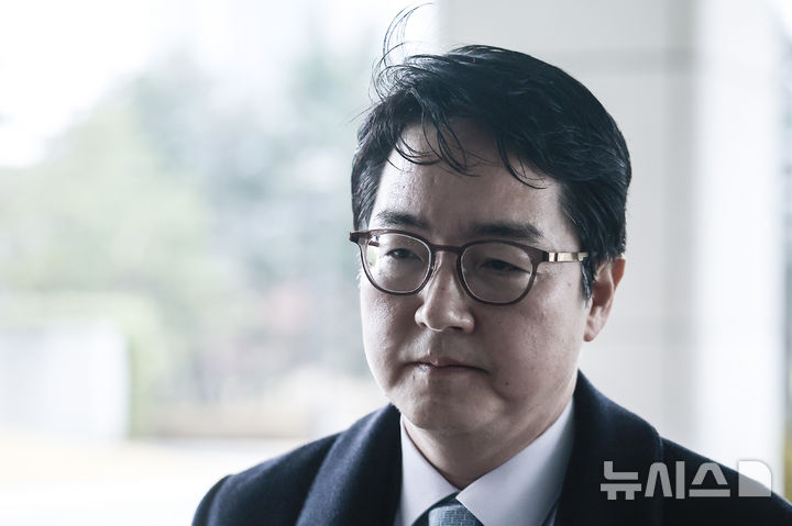 [서울=뉴시스] 정병혁 기자 = 또 심 전 총장은 지난해 3월 윤석열 전 대통령의 구속 취소 결정 이후 즉시 항고를 제기하지 않은 혐의도 받고 있다. 사진은 심 전 총장. 2026.07.16. jhope@newsis.com