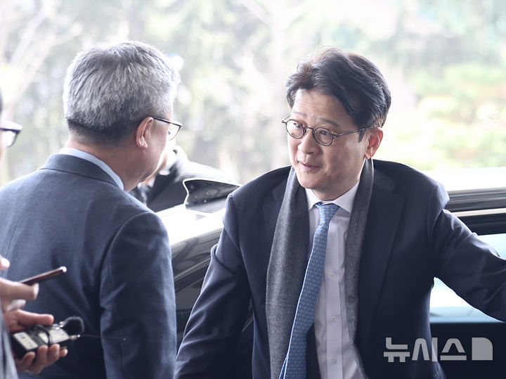 [서울=뉴시스] 김명년 기자 = '도이치모터스 주가조작 수사 무마' 의혹을 수사 중인 2차 종합특별검사팀(특별검사 권창영)이 이창수 전 서울중앙지검장(사진)과 최재훈 전 서울중앙지검 반부패수사2부장을 소환 조사하기로 했다. (사진=뉴시스DB) 2026.06.02. kmn@newsis.com