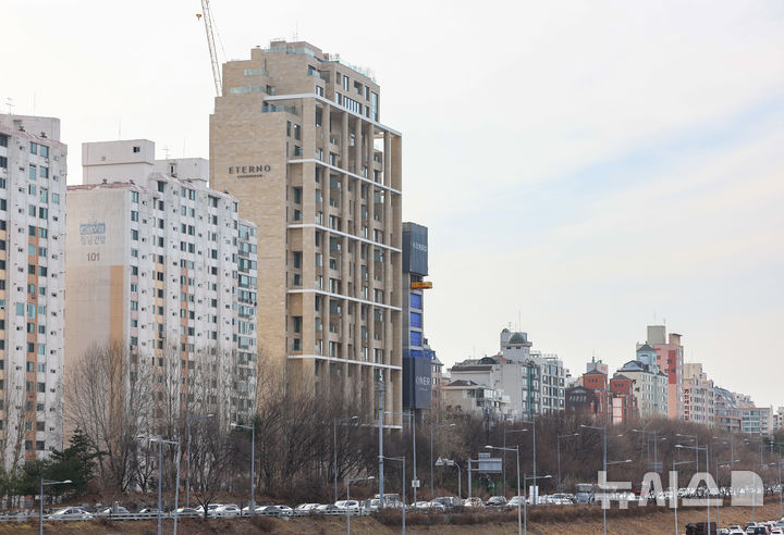 지난해 서울 '월 1000만원' 넘는 초고가 월세 205건…12.6% 급증