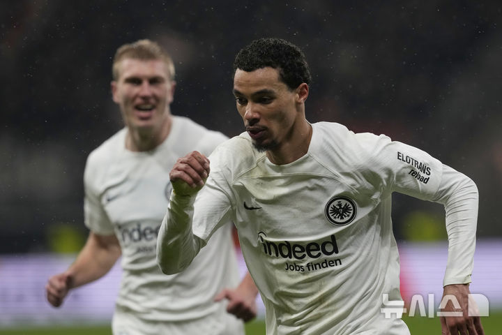 [프랑크푸르트=AP/뉴시스] 독일 프로축구 분데스리가 프랑크푸르트의 위고 에키티케. 2025.03.13.