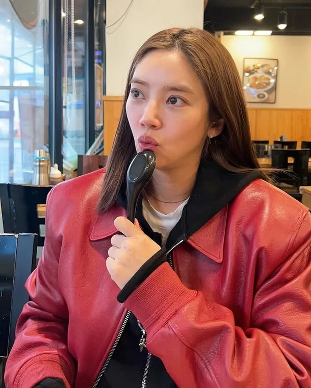 [서울=뉴시스] 손담비. (사진=인스타그램 캡처) 2025.03.14. photo@newsis.com *재판매 및 DB 금지