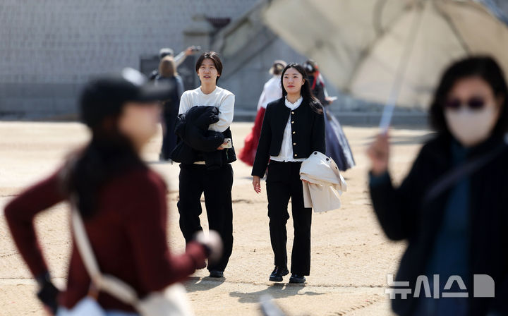 전북 오전까지 약한 빗방울…낮 10~15도 흐림