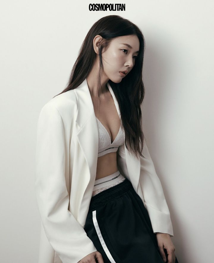 [서울=뉴시스] 한혜진. (사진=코스모폴리탄 제공) 2025.03.14. photo@newsis.com *재판매 및 DB 금지