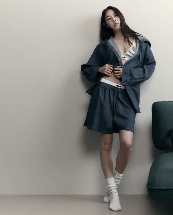 [서울=뉴시스] 한혜진. (사진=코스모폴리탄 제공) 2025.03.14. photo@newsis.com *재판매 및 DB 금지