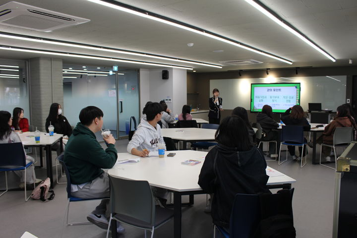 [대구=뉴시스] 대구시 달서구는 학교 밖 청소년을 대상으로 맞춤형 진로 지원 프로그램을 확대 운영한다. (사진=대구시 달서구 제공) 2025.03.15. photo@newsis.com *재판매 및 DB 금지