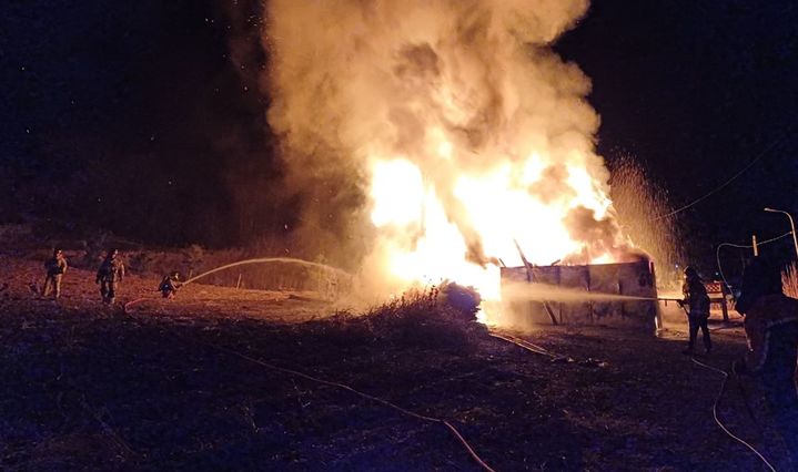 [영양=뉴시스] 지난 15일 오후 9시34분께 경북 영양군 석보면의 한 주택에서 불이 나 3시간11분만에 꺼졌다. (사진=경북소방본부 제공) photo@newsis.com *재판매 및 DB 금지