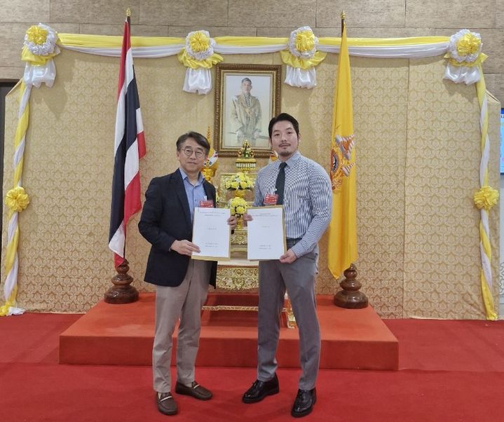 라온로드 강병기 부사장과 데니스노 밀리어네리 대표. (사진=라온피플) *재판매 및 DB 금지